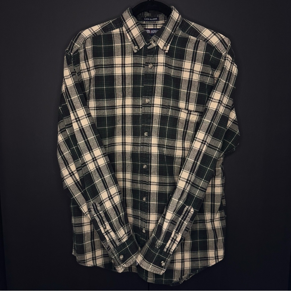 Faded Glory Classic Green Plaid Shirt with Stain Release